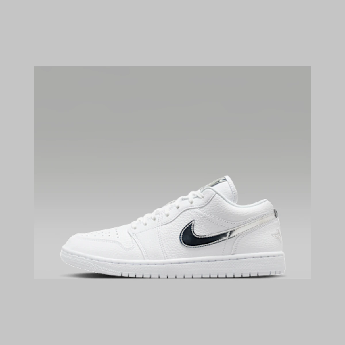 Jordan Air Jordan 1 Low SE Women's Shoes in Metallic / Silver / White