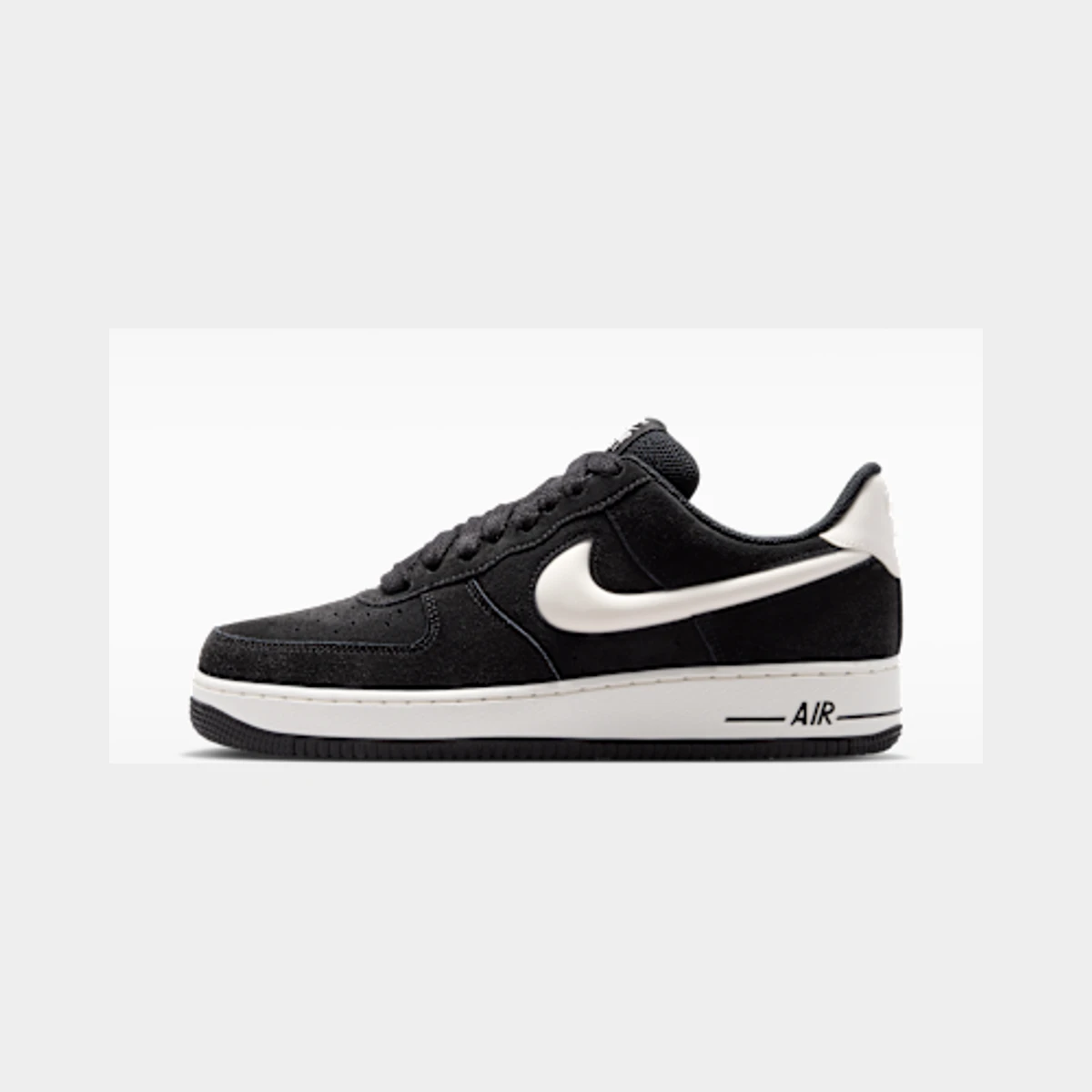 Nike Air Force 1 '07 LV8 Men's Shoes in Black / Off White