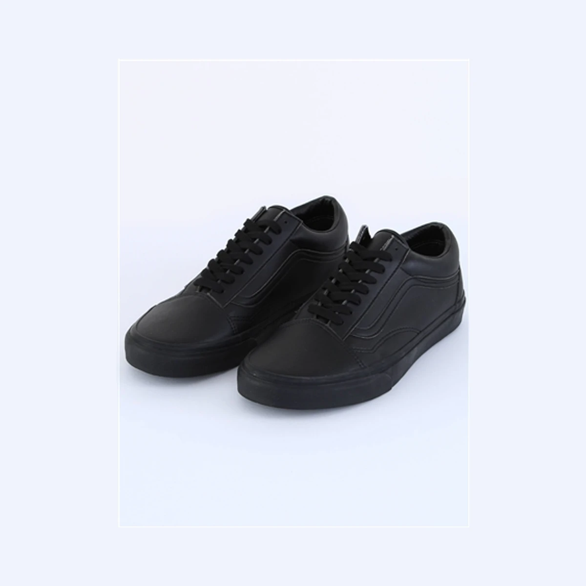 Vans Classic Tumble Old Skool Shoes in Black