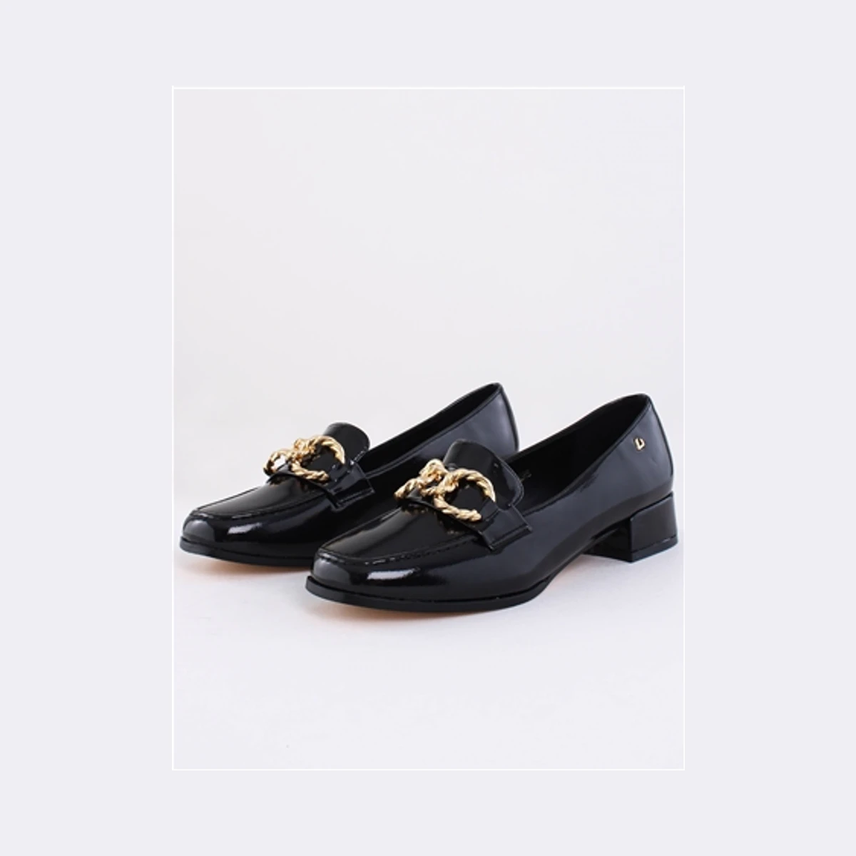 Una Healy Flying Saucers Loafer in Black