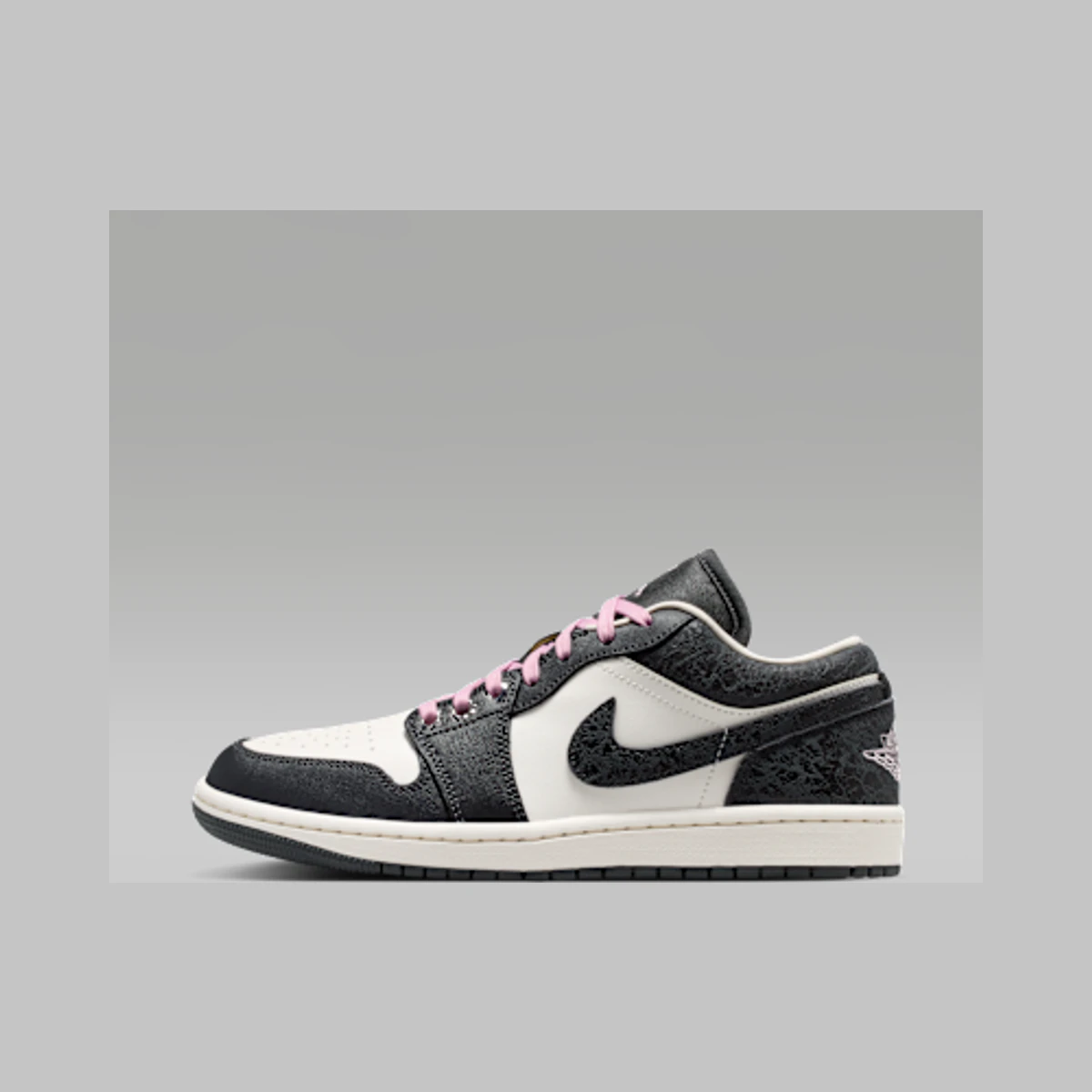Jordan Air Jordan 1 Low SE Women's Shoes in Off White