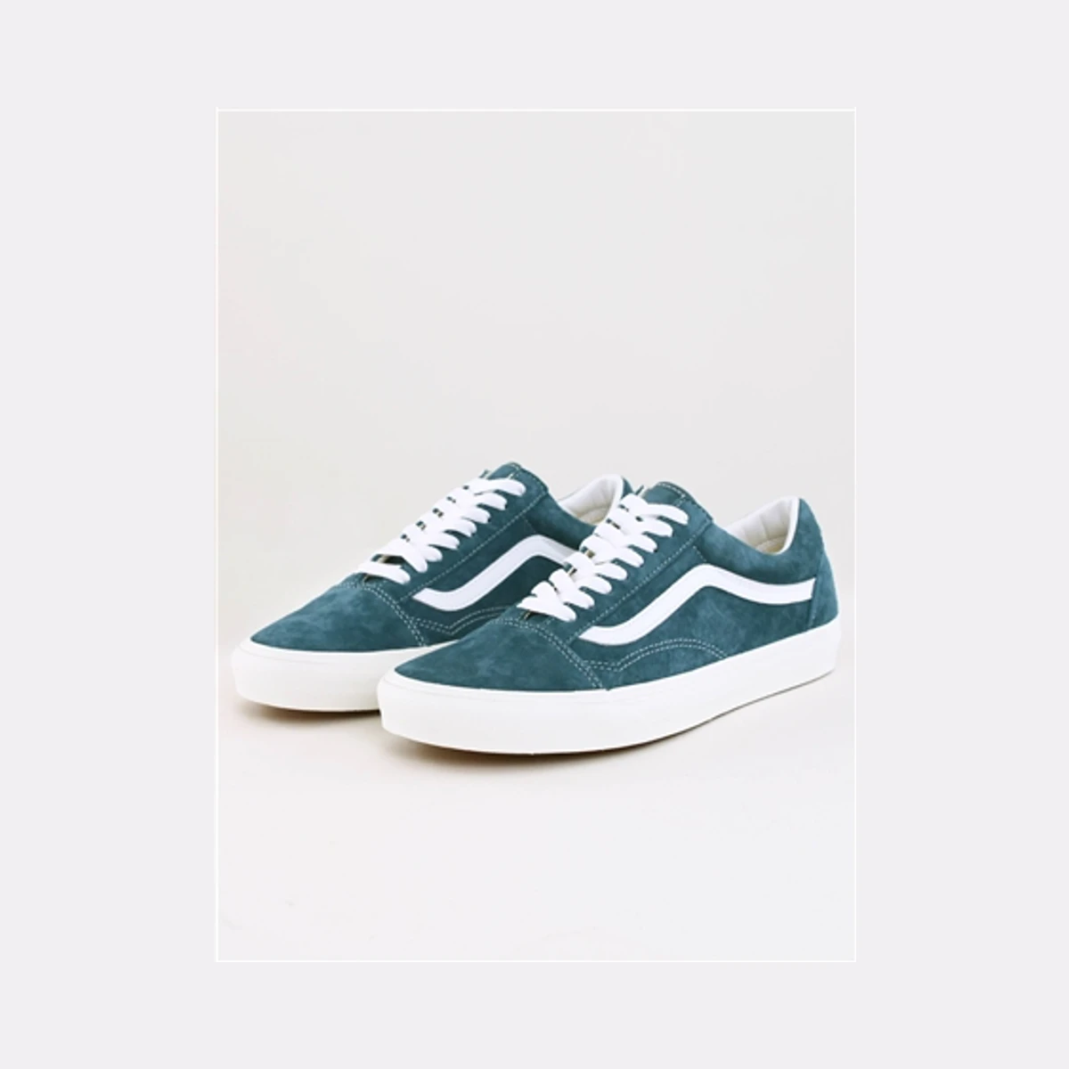 Vans Pig Suede Old Skool Shoes in Green