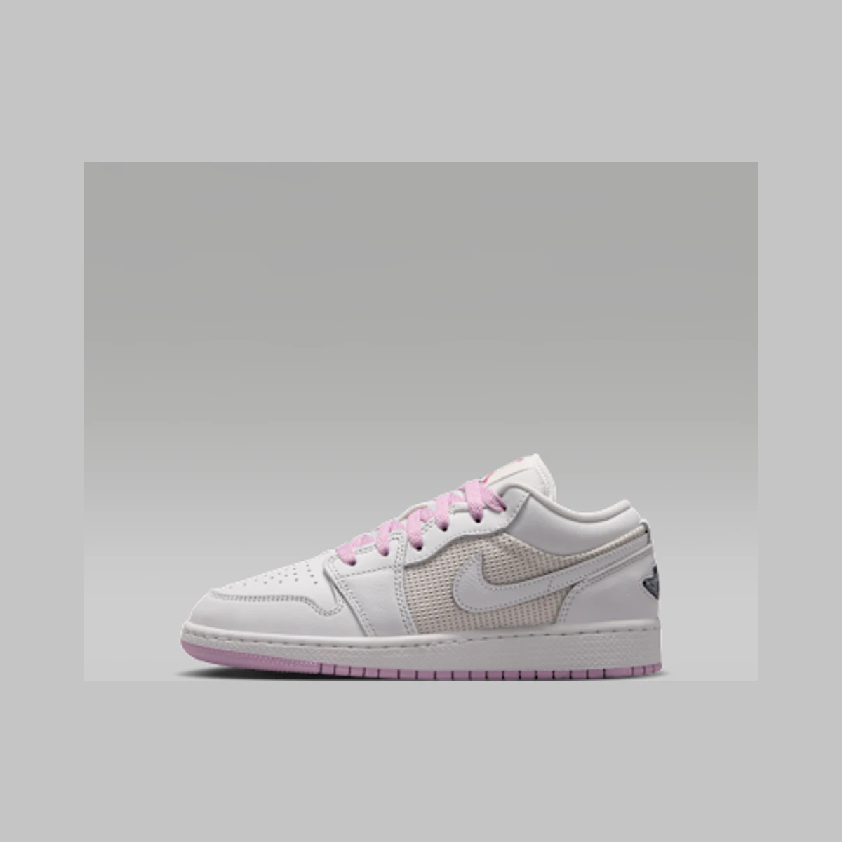 Jordan Air Jordan 1 Low SE Older Kids' Shoes in Pink / Silver / White