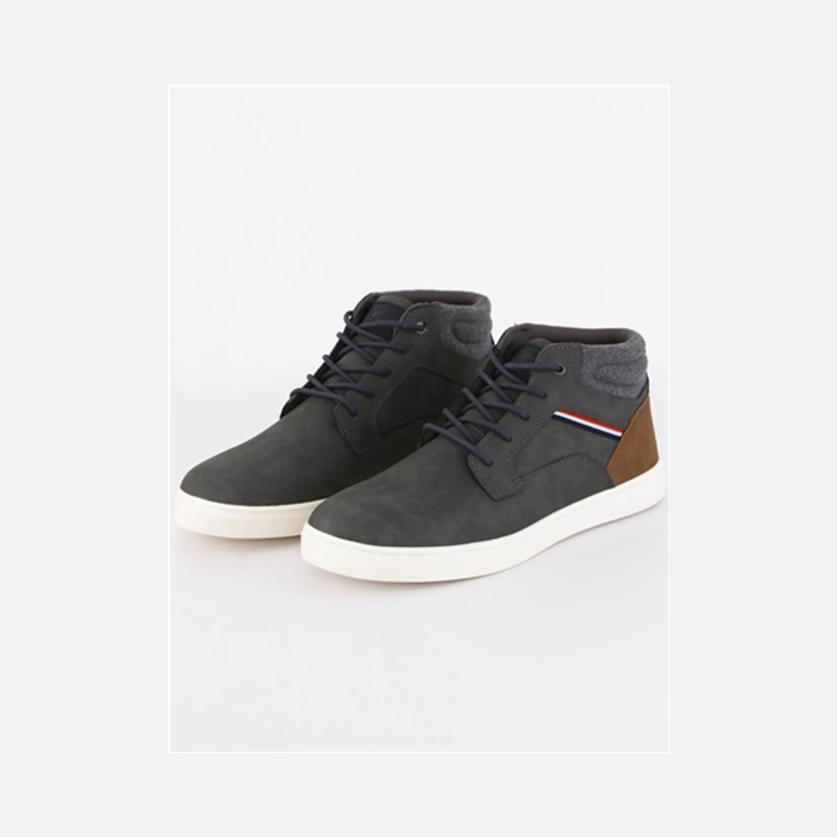 Lloyd & Pryce Toole Lace Up Trainer in Grey