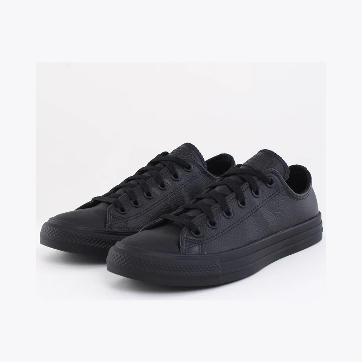 Converse Chuck Taylor All Star Leather Shoes in Black