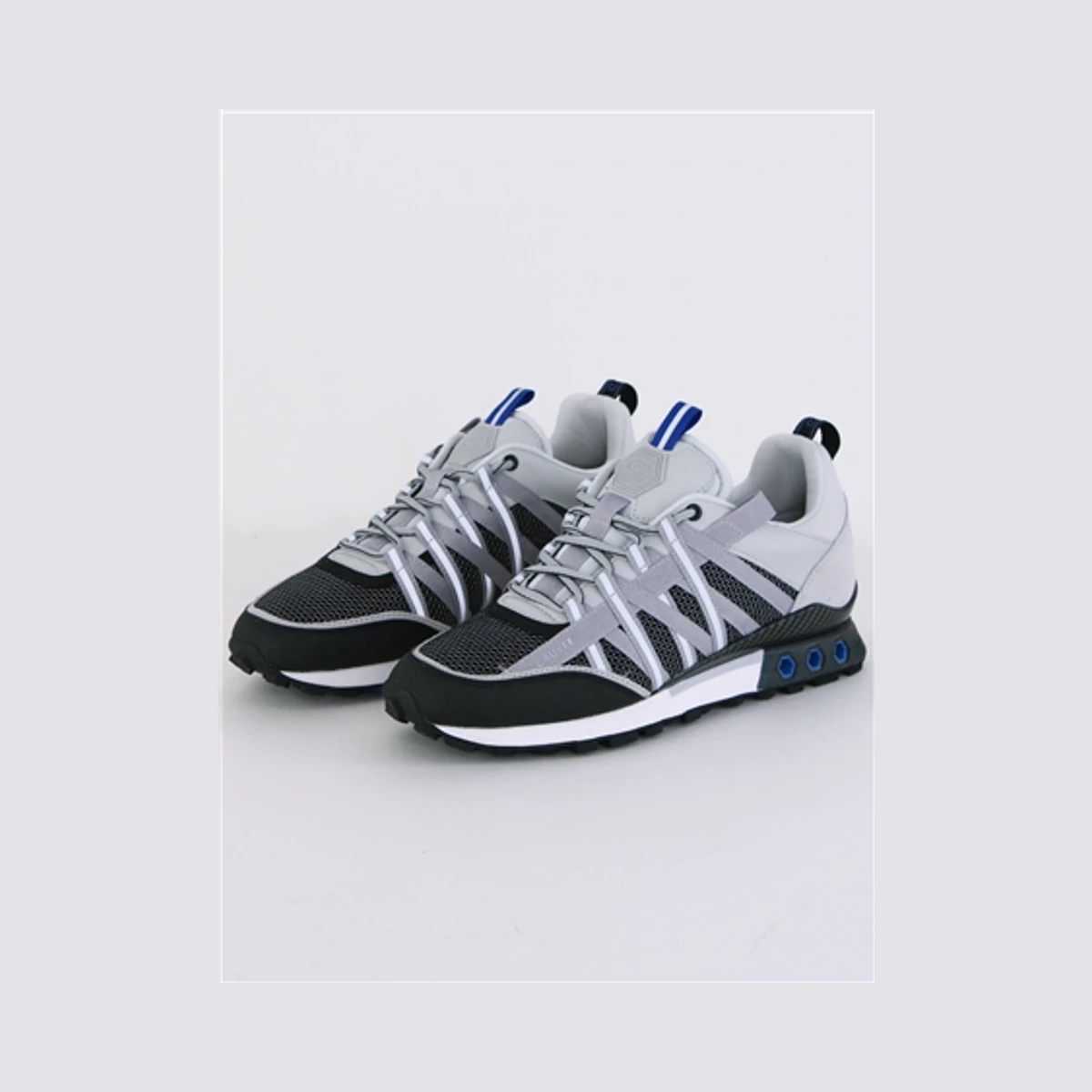 Cruyff Fearia Hex-Tech Trainers in Grey