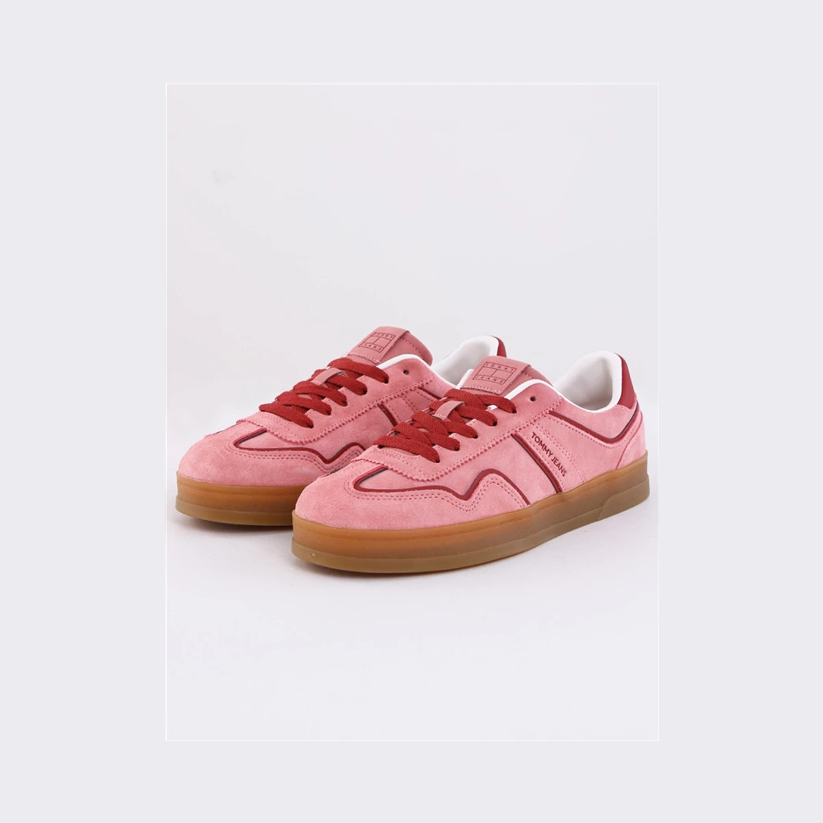 Tommy Jeans The Greenwich Suede Detail Trainers in Pink