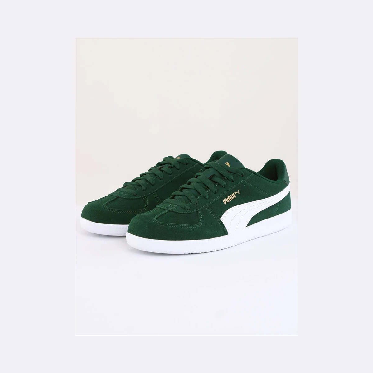 PUMA Club Light Sneakers in Green