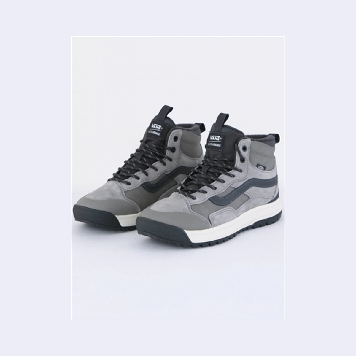 Vans Ultrarange Exo Hi Mte-1 Shoes in Grey