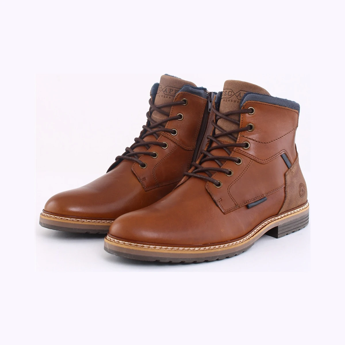 Escape Kingsfield Boots in Beige