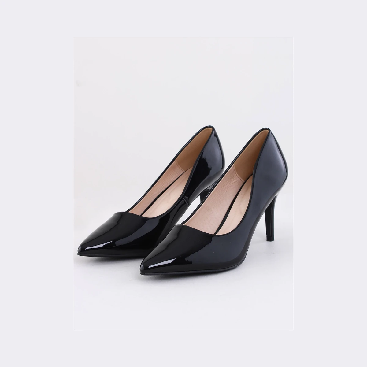 Truffle Court Heel in Black