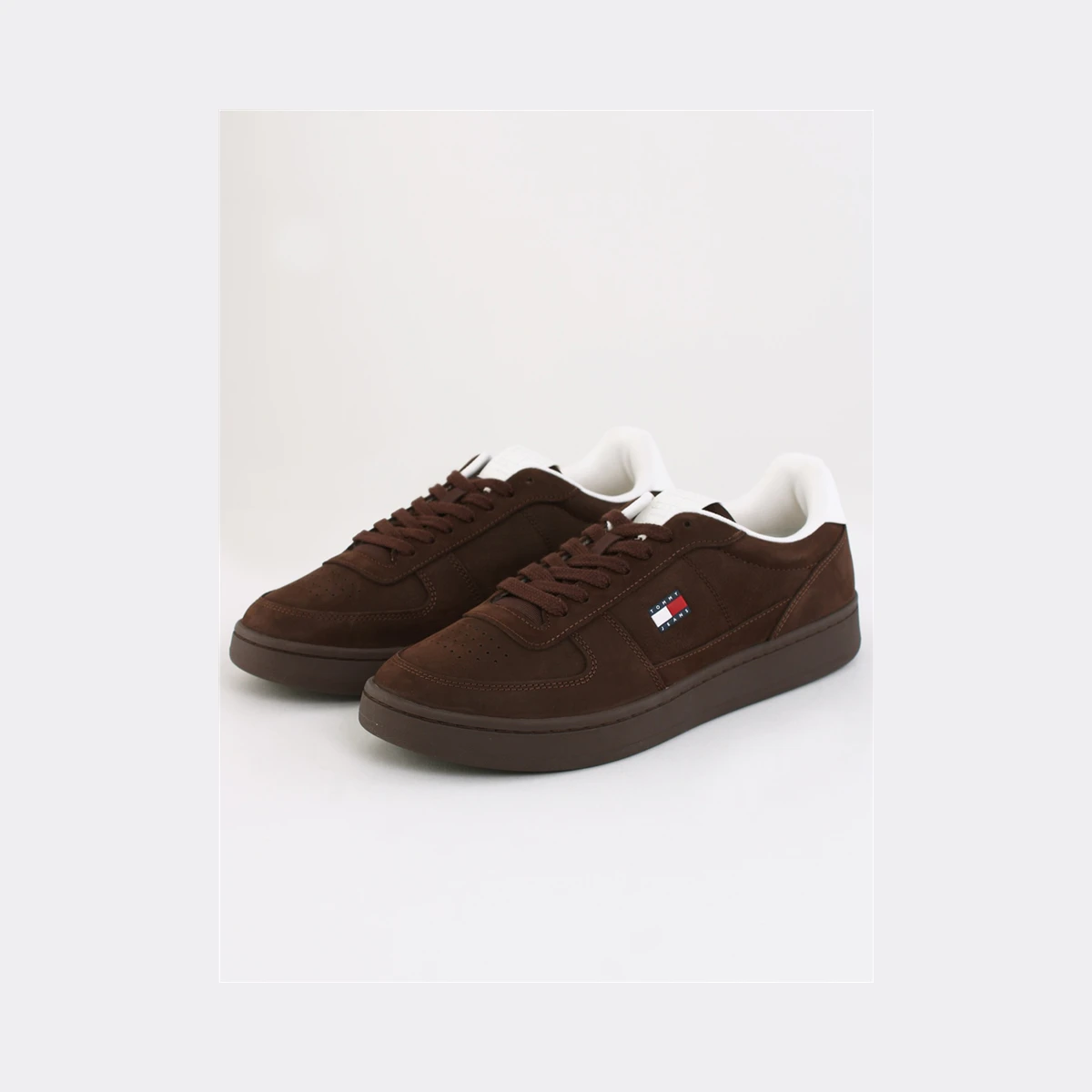 Tommy Jeans Archive 98 Nubuck Trainers in Brown