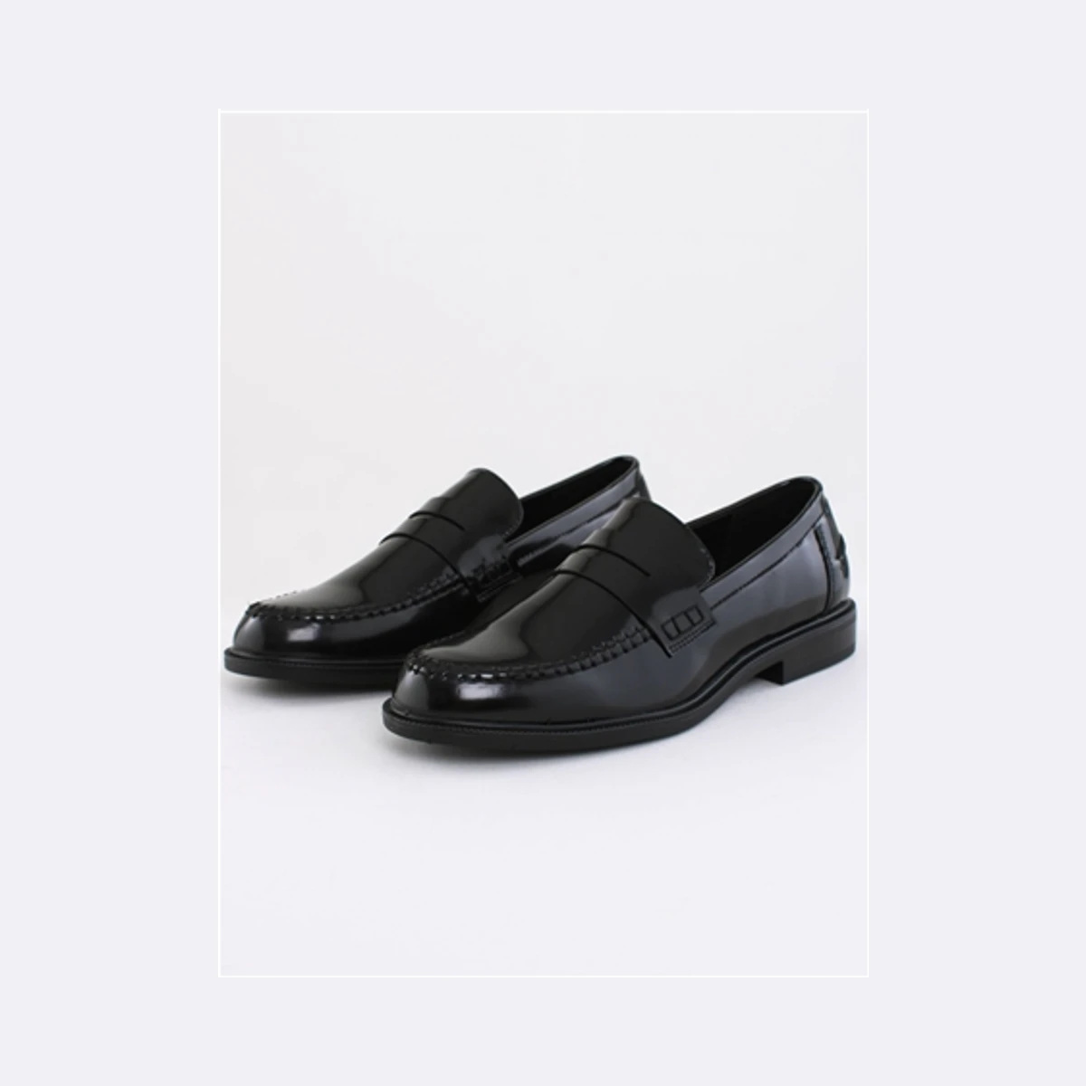 Truffle Patent Loafer in Black
