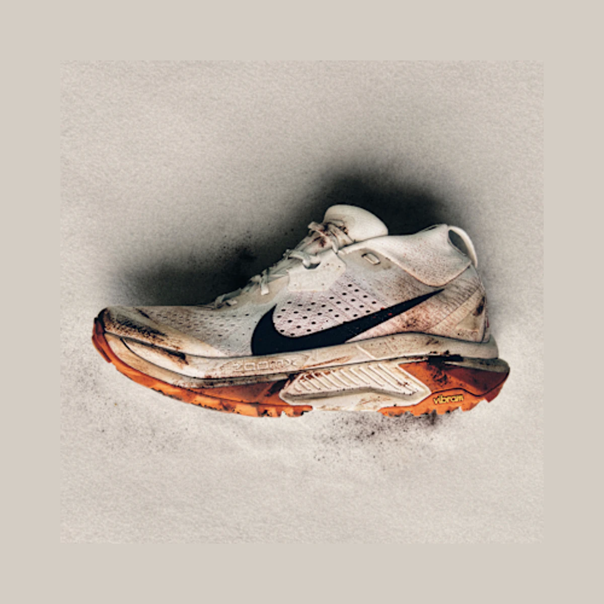 Nike ACG Zegama Trail Women's Trail-Running Shoes in Black / Orange / White