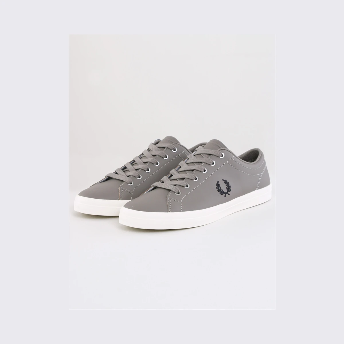 Fred Perry Baseline Leather Shoes in Grey