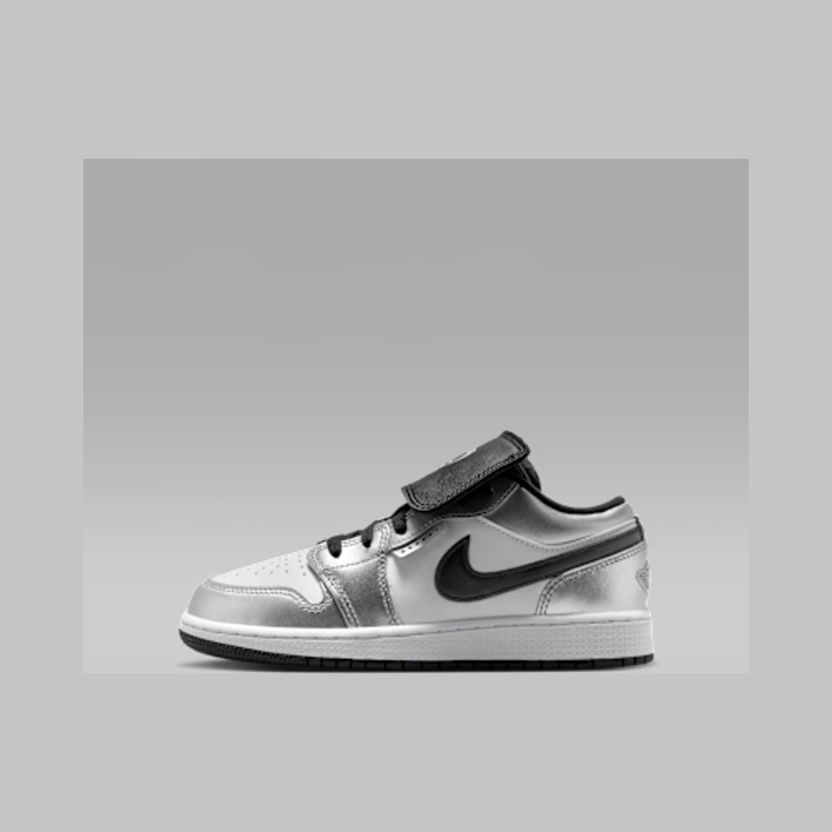 Jordan Air Jordan 1 Low SE Older Kids' Shoes in Black / Metallic / Silver / White
