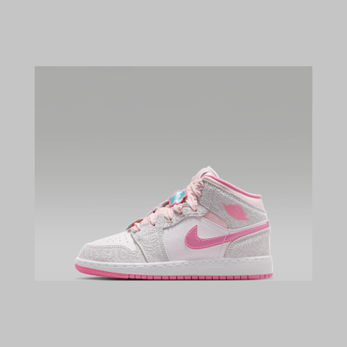 Jordan Air Jordan 1 Mid Alt SE Older Kids' Shoes in Grey / Off White / Pink