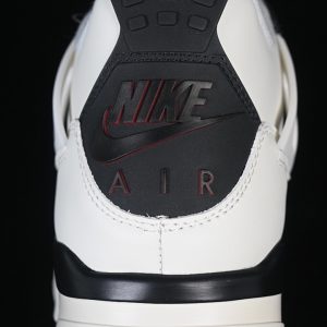 Nike Jordan 4