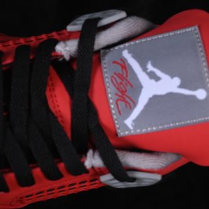 Nike Jordan 4