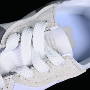 New Balance 230