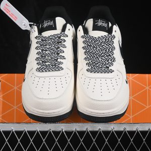 Nike Air Force 1 Low Casual Sneakers