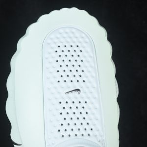 Nike Neuroscience Foot Massage Slippers