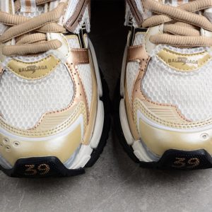 Balenciaga Balanciaga Runner Sneakers