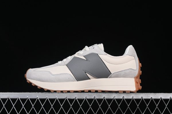 New Balance 230