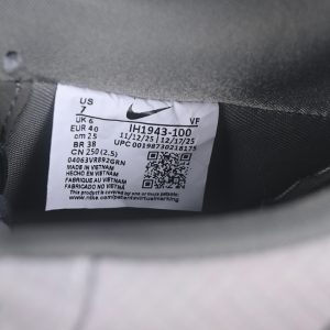 Nike Air Force 1 Low Casual Sneakers