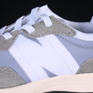 New Balance 230