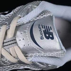 New Balance 530