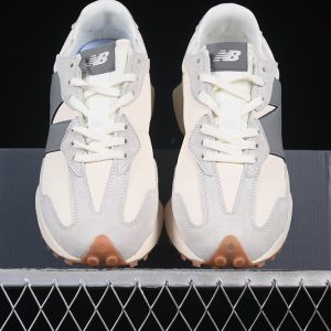 New Balance 230