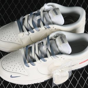 Nike SB Dunk Low Supreme