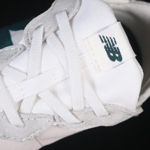 New Balance 230