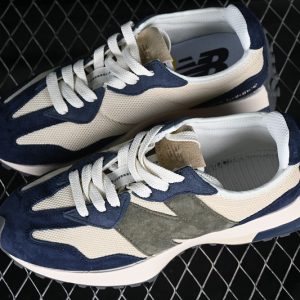 New Balance 230
