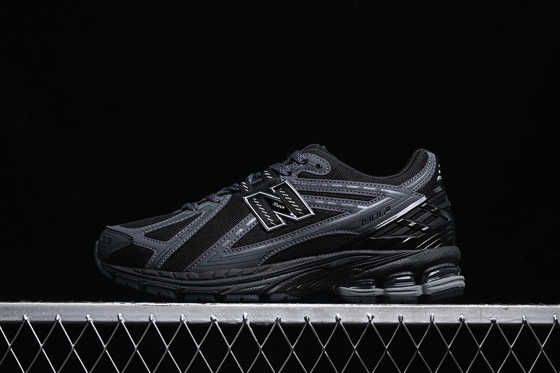 New Balance 1906