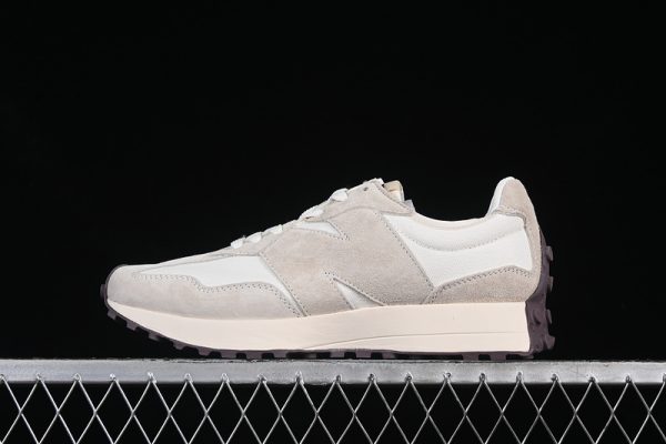 New Balance 230