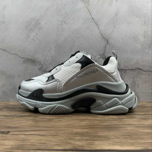 Balenciaga Triple S Sneaker Dadshoe