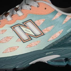 New Balance 1906