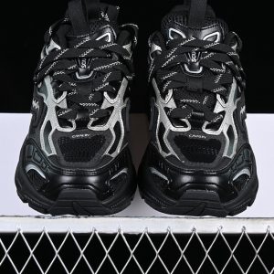 Saucony