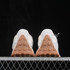 New Balance 230