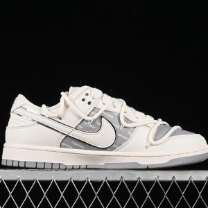 Nike SB Dunk Low Supreme