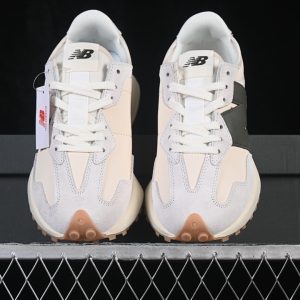 New Balance 230