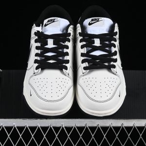 Nike Supreme x Sb Dunk Low