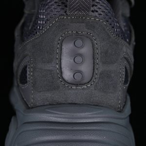 Saucony