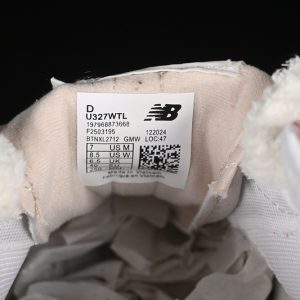 New Balance 230