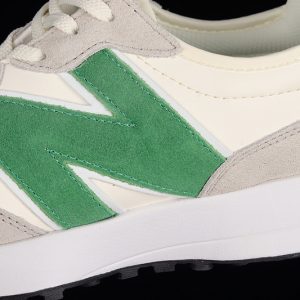New Balance 230