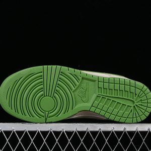 Nike SB Dunk Low Lv