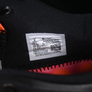 Nike Mind 002