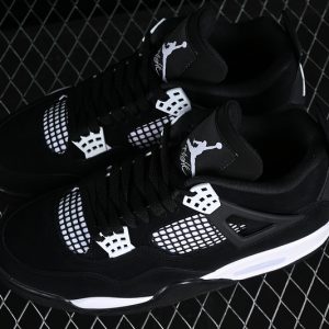 Nike Jordan 4